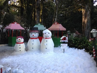 neve artificial na Aldeia do Papai Noel Gramado