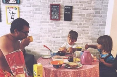 Finalmente, uma mesa para tomarmos café da manhã, almoçar e jantar!