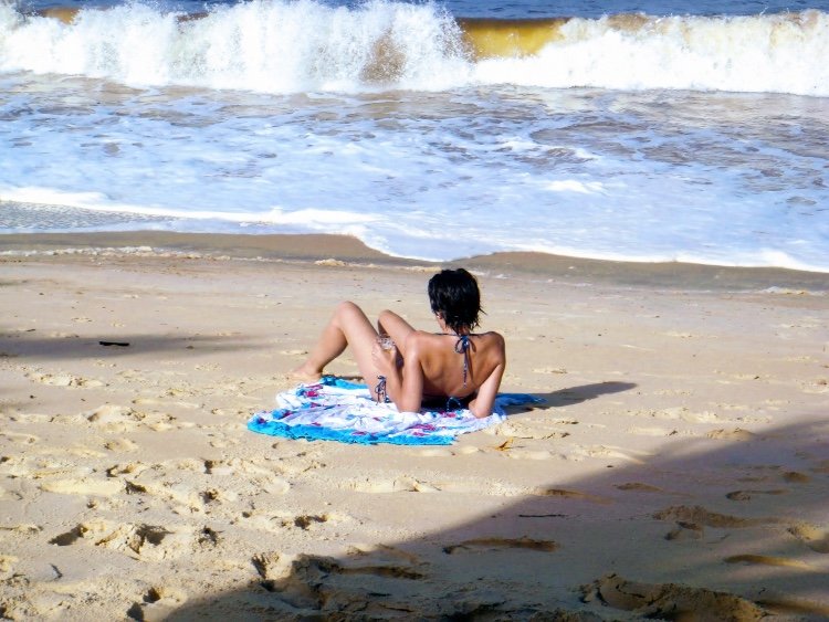 água do mar em Caraíva fica marrom