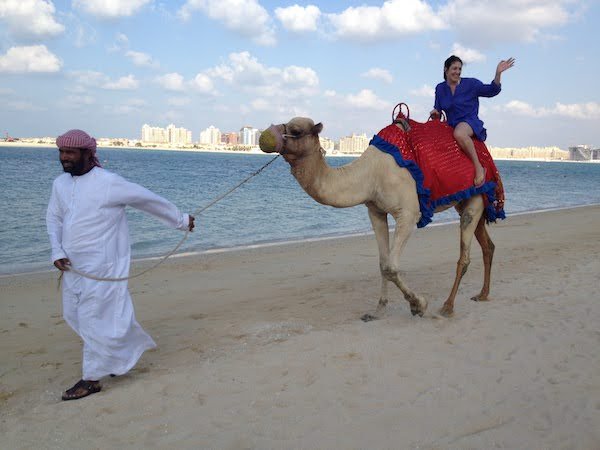 passeio de camelo em Dubai 