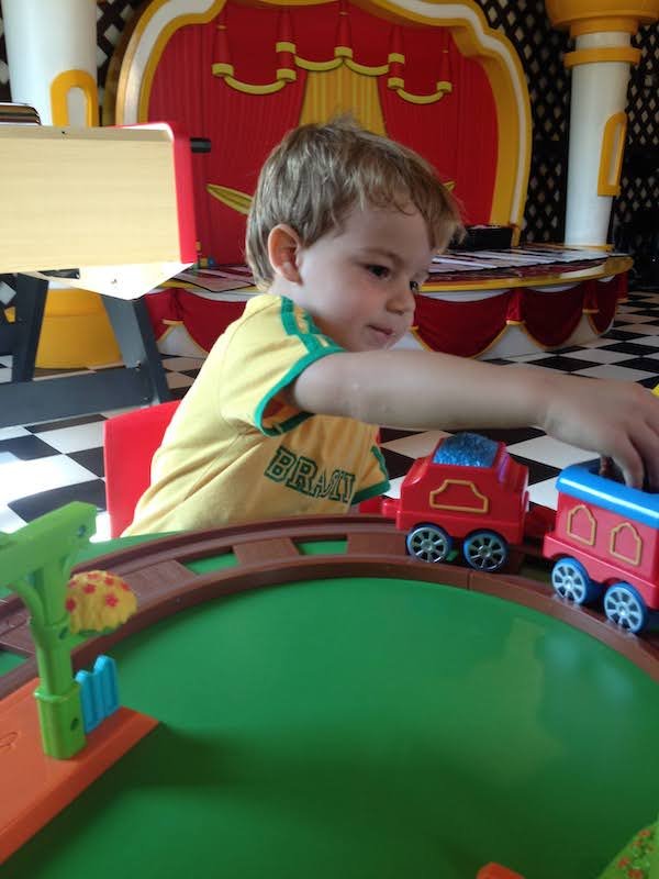 kids club Jumeirah Zabeel Saray 