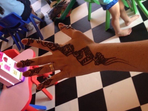 tatuagem de henna Jumeirah Zabeel Saray 