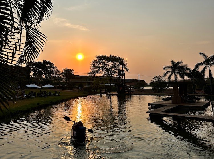 Santa Clara Eco Resort por do sol com passeio de caiaque