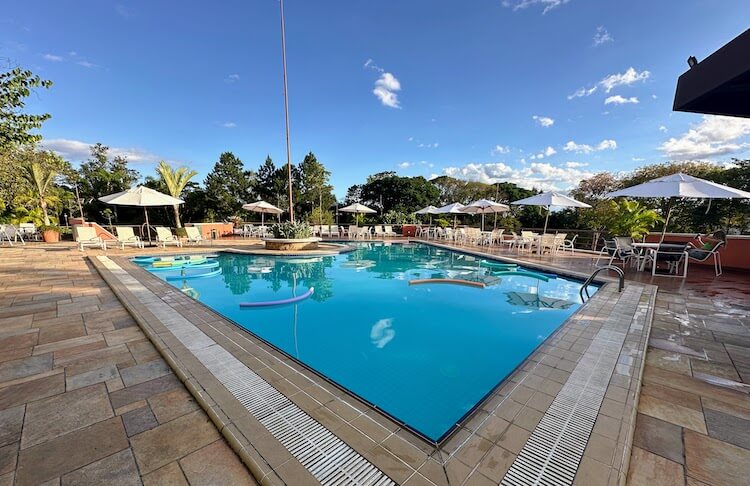 Almenat Tapestry piscina ao ar livre