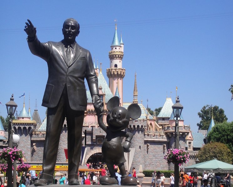 estatua partners_Walt Disney e Mickey_