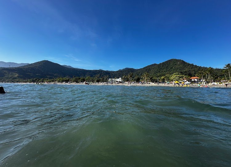 A Praia de Barequeçaba fica em São Sebastião, no litoral norte de SP